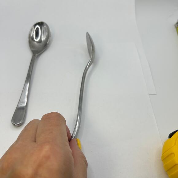 2 Tea Spoon Teaspoon Mikasa Brynley Satin (Stainless) 7" - Picture 2 of 6